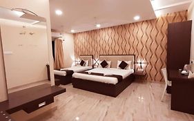 Veeras Residency